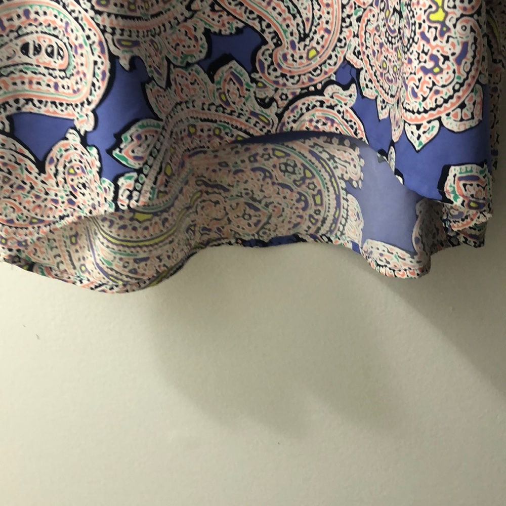 The Limited Flowy Patterned Tank - Picture 4 of 6